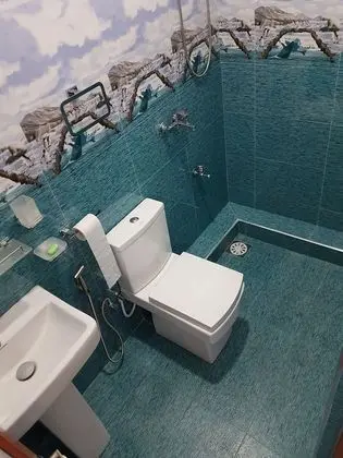 Lily Room