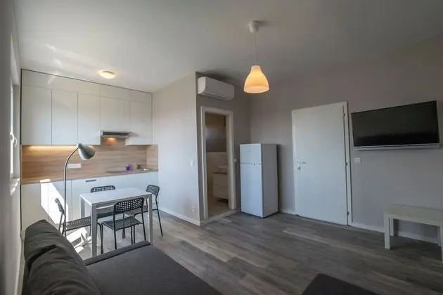 Family Apart Daire, Teras, Kısmi Deniz Manzaralı (Rosemary)