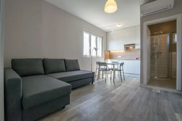 Family Apart Daire, Teras, Kısmi Deniz Manzaralı (Rosemary)