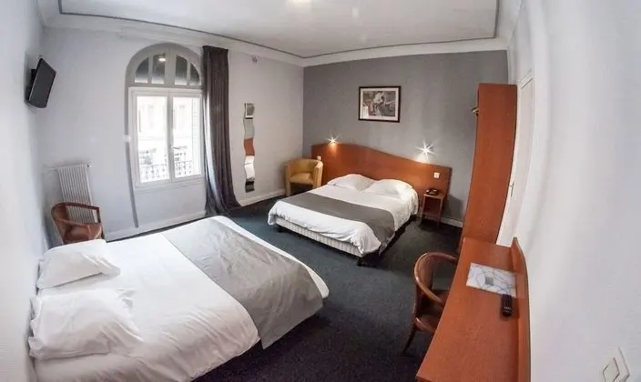 Aile Odası, İki adet Çift Kişilik Yataklı