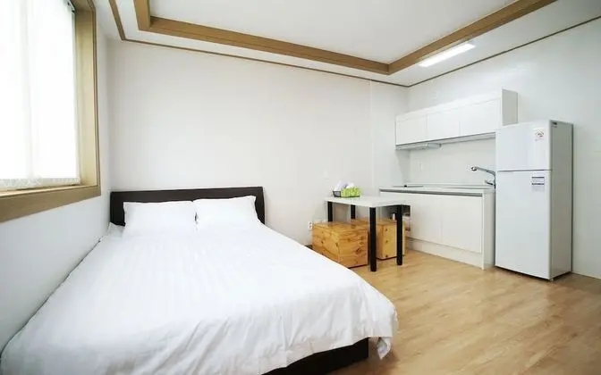 Standard Tek Büyük Yataklı Oda (One Room)