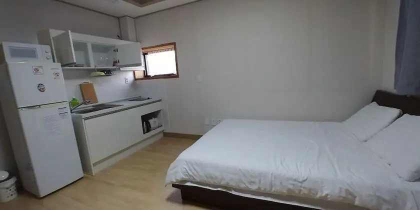 Standard Tek Büyük Yataklı Oda (One Room)