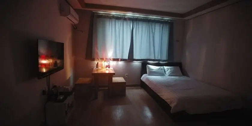 Standard Tek Büyük Yataklı Oda (One Room)