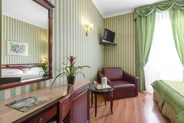 Superior Tek Büyük veya İki Ayrı Yataklı Oda