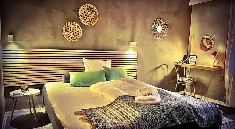 Business Tek Büyük Yataklı Oda