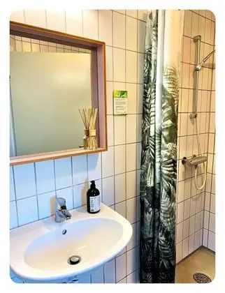 Business Tek Büyük Yataklı Oda