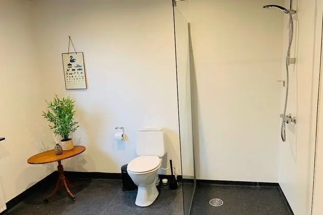 Business Tek Büyük Yataklı Oda