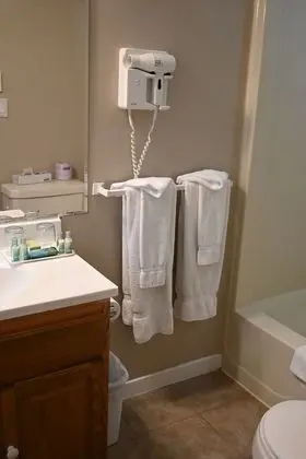 Room, 1 King Bed (Third Floor)