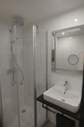 Tek Büyük Yataklı Oda, Balkon