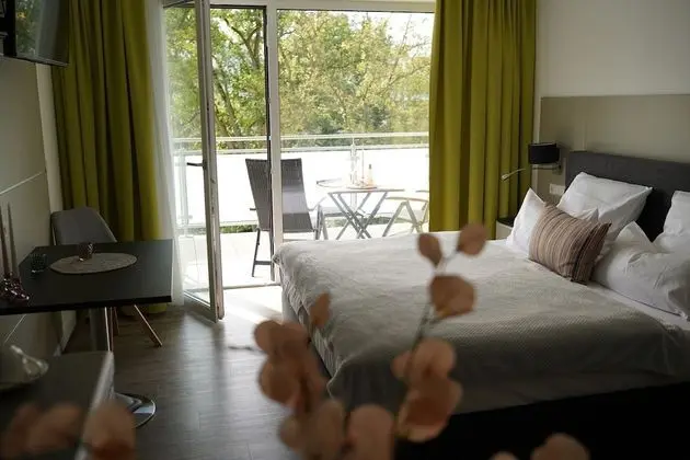 Tek Büyük Yataklı Oda, Balkon