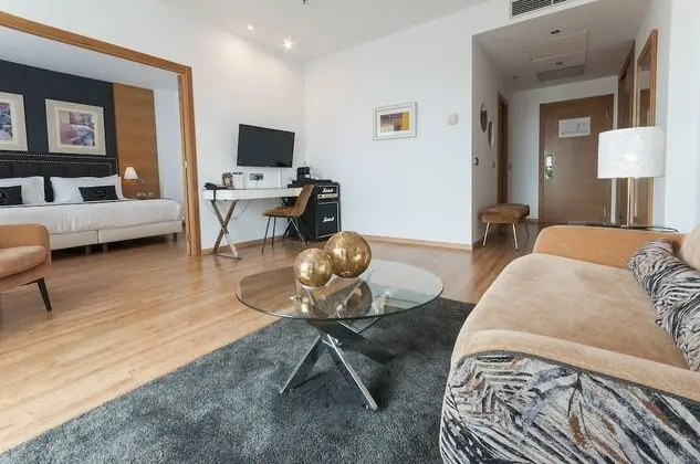 Junior Oda, Deniz Manzaralı