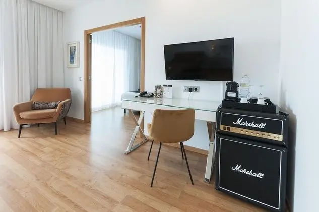 Junior Oda, Deniz Manzaralı