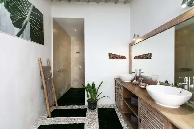 Basic Villa, Birden Çok Yatak