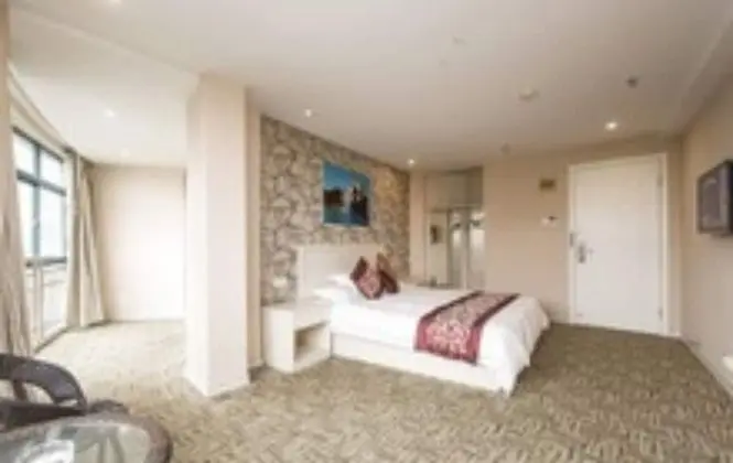 Business Tek Büyük Yataklı Oda