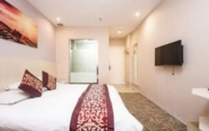 Standard Tek Büyük Yataklı Oda