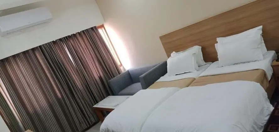 Deluxe Üç Kişilik Oda