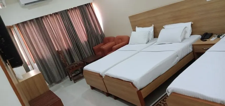 Deluxe Üç Kişilik Oda