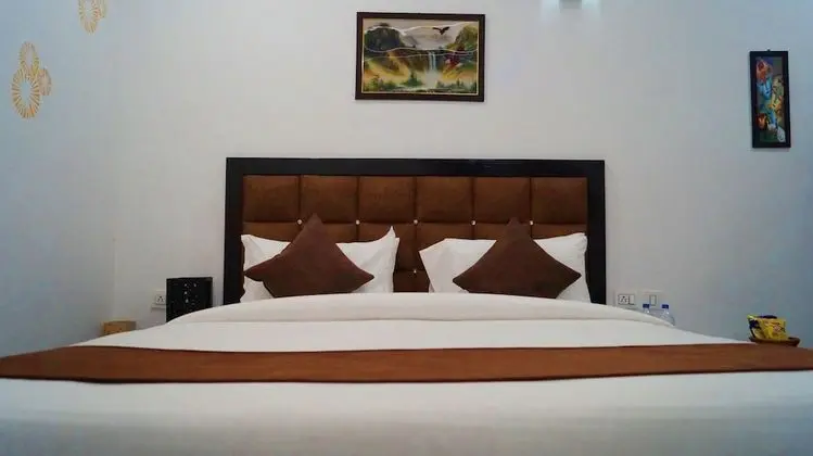 Premium Room With Private Sitting Area