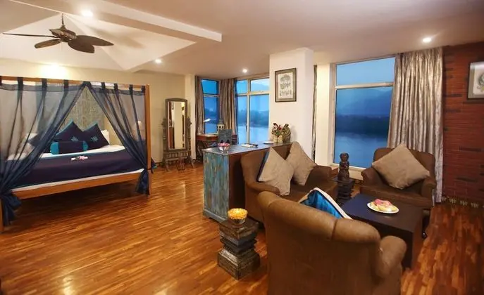 Lotus Suite