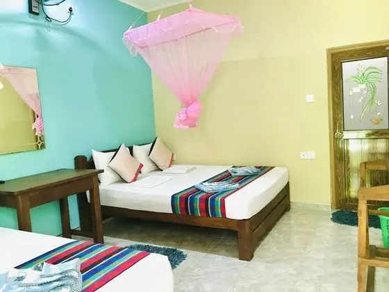 Üç Kişilik Oda