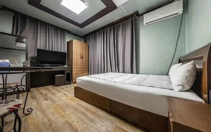 Oda (Special Room)