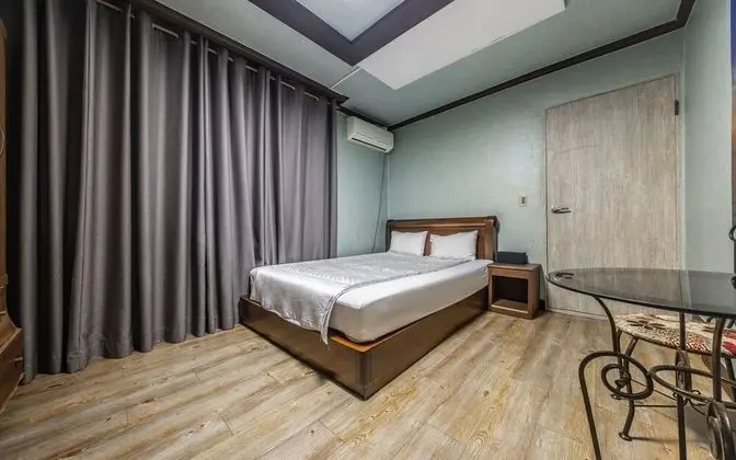 Oda (Special Room)