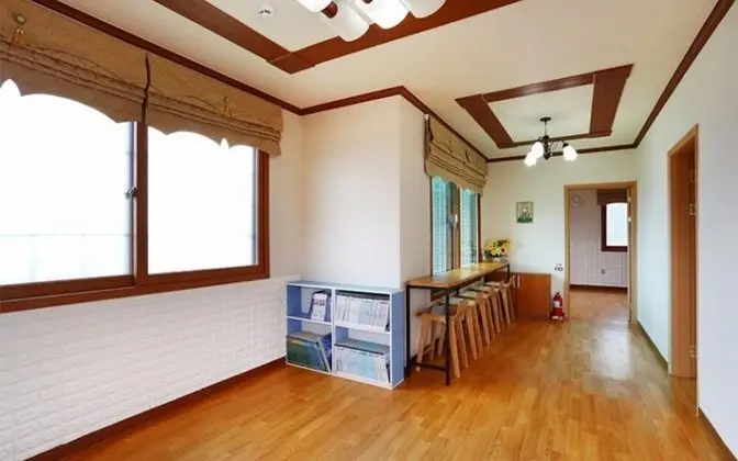 Oda (2F Separate House)