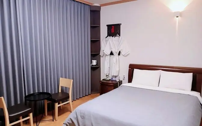 Oda (Double Bed Room)