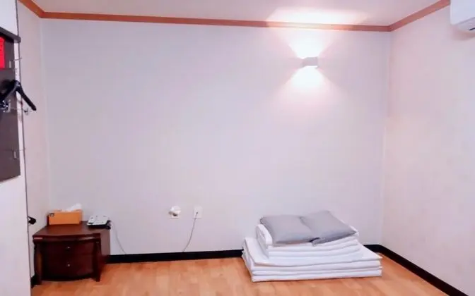Oda (Standard Korean Style Ondel Room Room)
