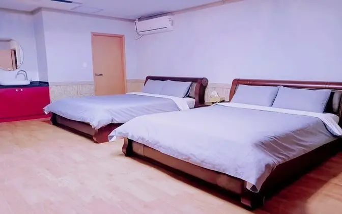 Oda (Suite Room Bed Room)
