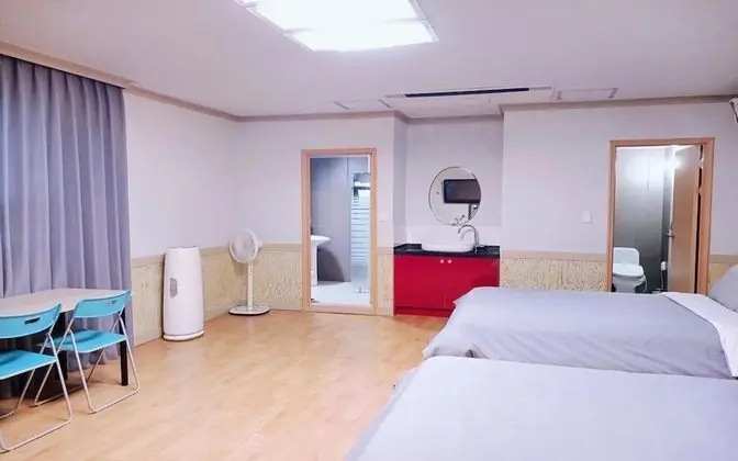 Oda (Suite Room Bed Room)