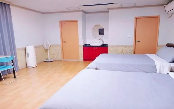 Oda (Suite Room Bed Room)