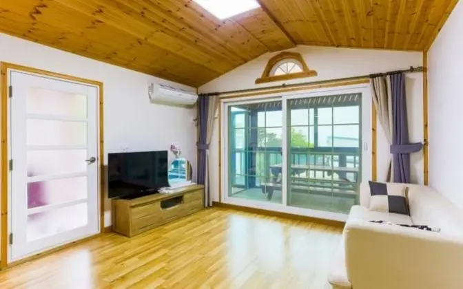 Oda (Constellation Room (Ocean View Duplex)