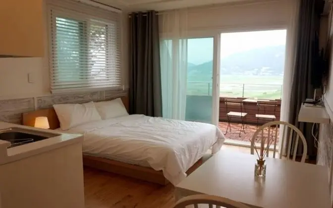 Oda (Room 201)