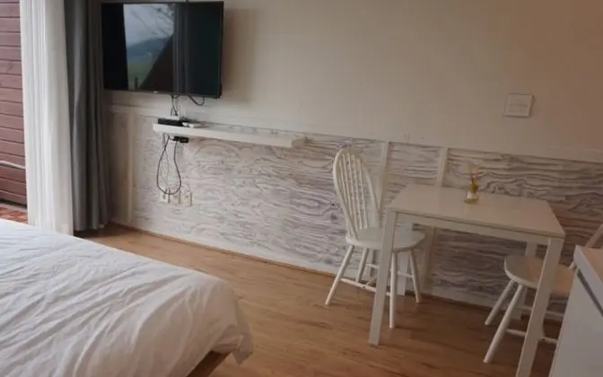 Oda (Room 201)