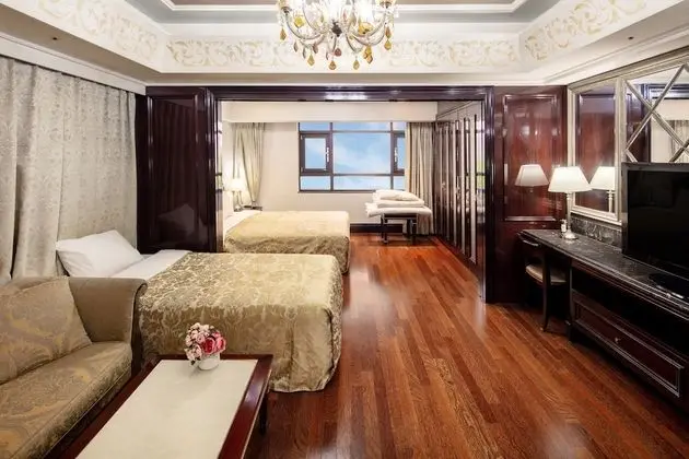 [For 4] Sapphire Quad: Random Bed Type