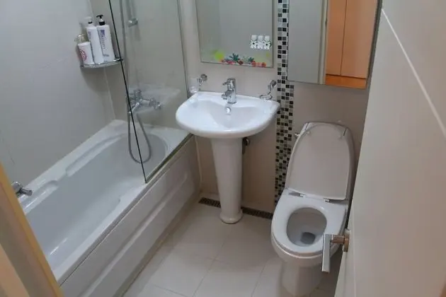 Room 1
