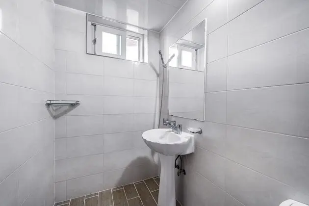 Basic Oda, 1 Yatak Odası (102-A)