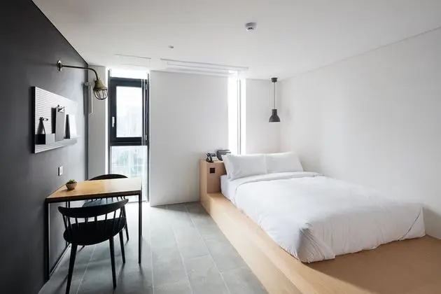 Standard Tek Büyük Yataklı Oda