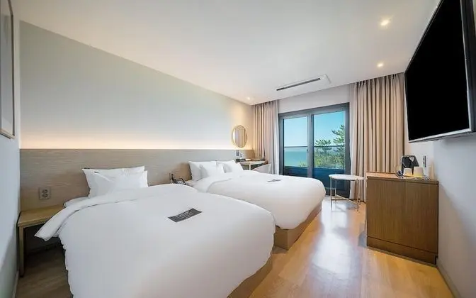 Oda (Ocean Deluxe Twin (Ocean View Wide TV)