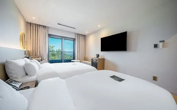 Oda (Ocean Deluxe Twin (Ocean View Wide TV)