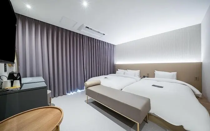 Oda (Standard Twin (Wide TV Netflix/YouTub)