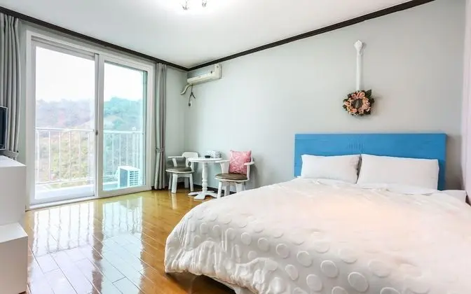 Oda (Room C (Side Ocean Sunrise))