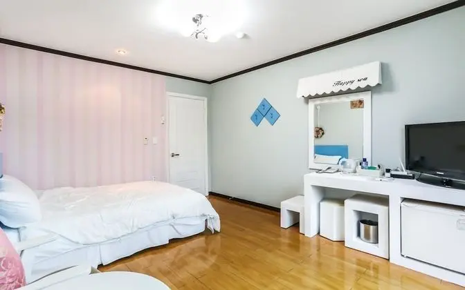 Oda (Room C (Side Ocean Sunrise))