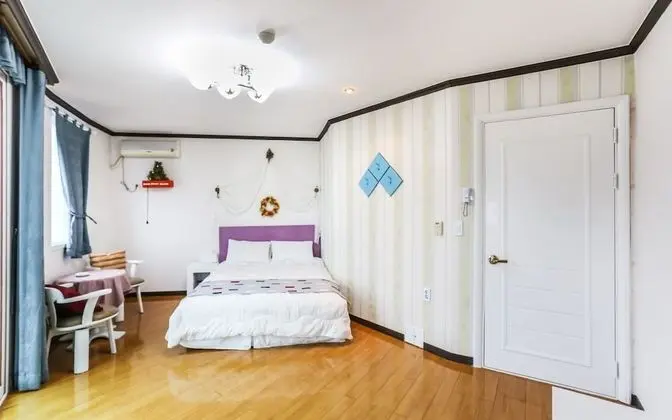 Oda (Room D (Front Ocean Sunrise))