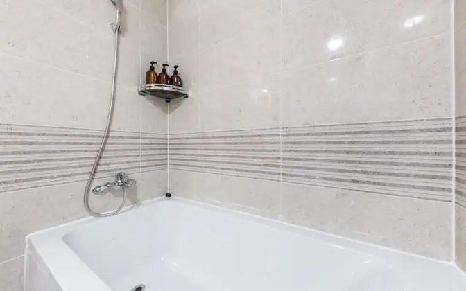 Oda (Standard Room A (PC Netflix))