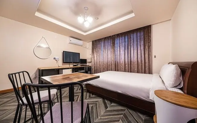 Oda (Standard A (NETFLIX viewing available)