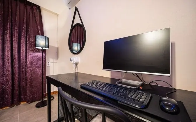 Oda (Standard A (NETFLIX viewing available)