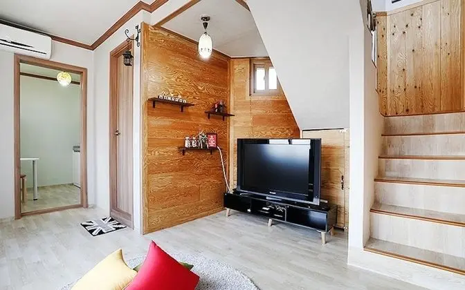 Oda (Unshared House (Unshared House) (Dupl)