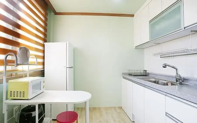 Oda (Unshared House (Unshared House) (Dupl)